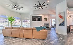 Spacious Parker House On The Colorado River!